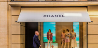 Chanel flagship store covid-19 acquisition