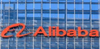 Alibaba Farfetch investment luxury
